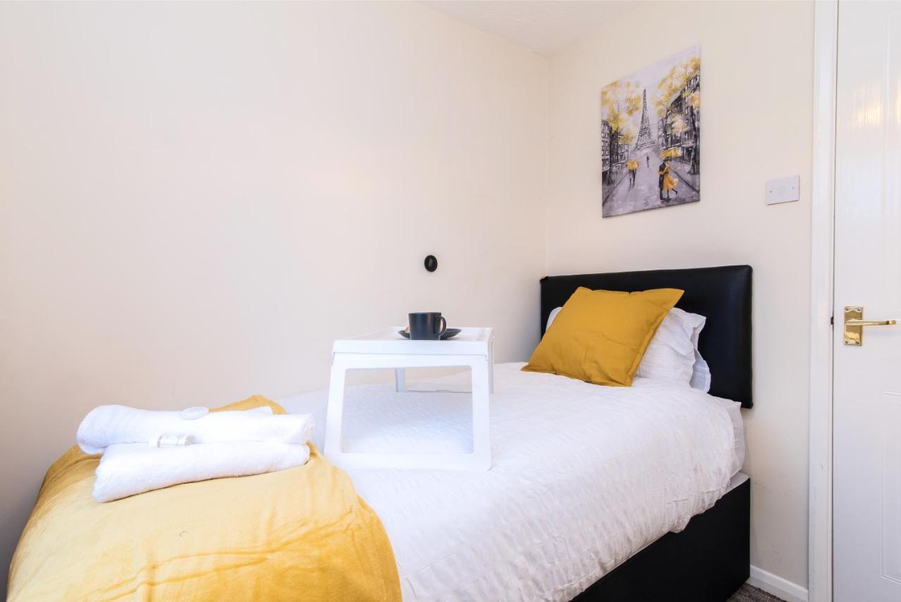 Coventry- Perchfoot 3 Bedroom Contractor And Pet-Friendly Spacious House By Sublime Stays المظهر الخارجي الصورة